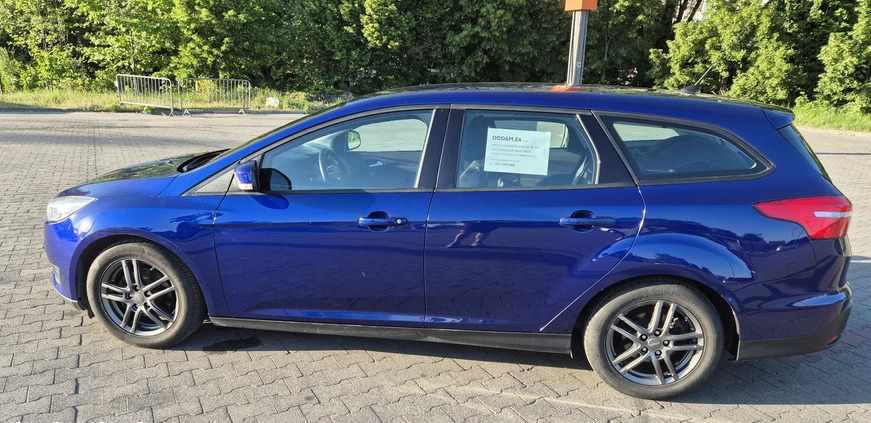 Ford Focus cena 33500 przebieg: 152750, rok produkcji 2016 z Łódź małe 56